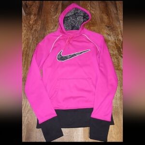 LIKE NEW Nike Therma Fit Hoodie